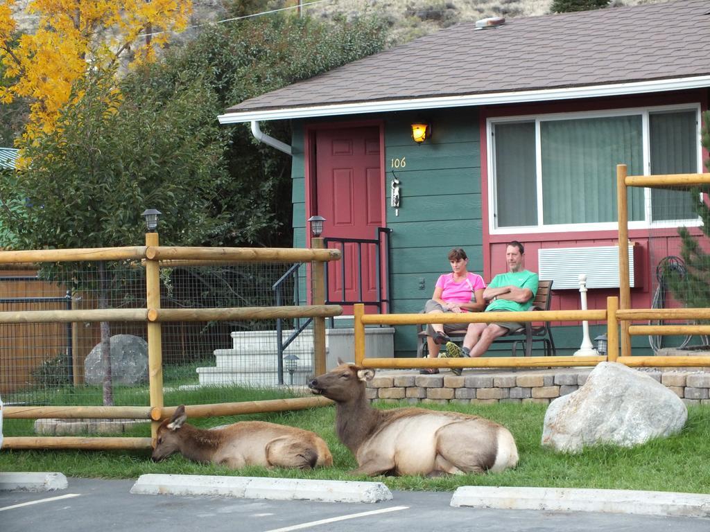 Yellowstone Gateway Inn การ์ดีเนอร์ ภายนอก รูปภาพ